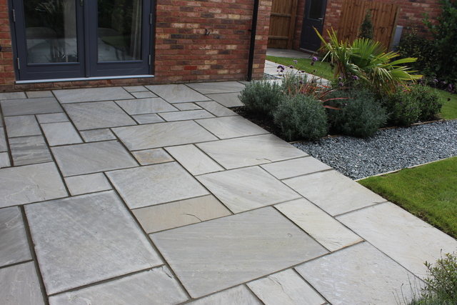 Sandstone Promenade Grey Project pack 
(multi-size) 22.2m2 /pack PRFGCA60-18